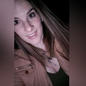 Meet your Posher, Delmis